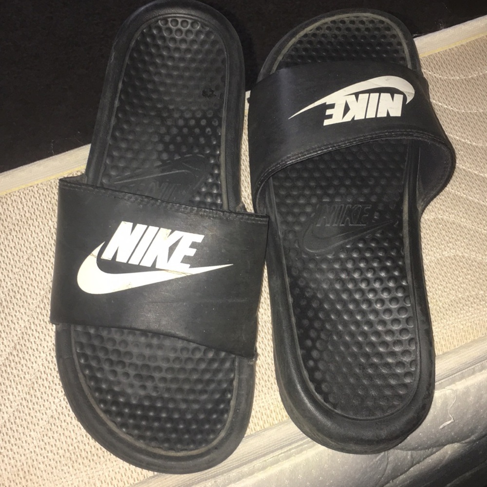 Nike slides